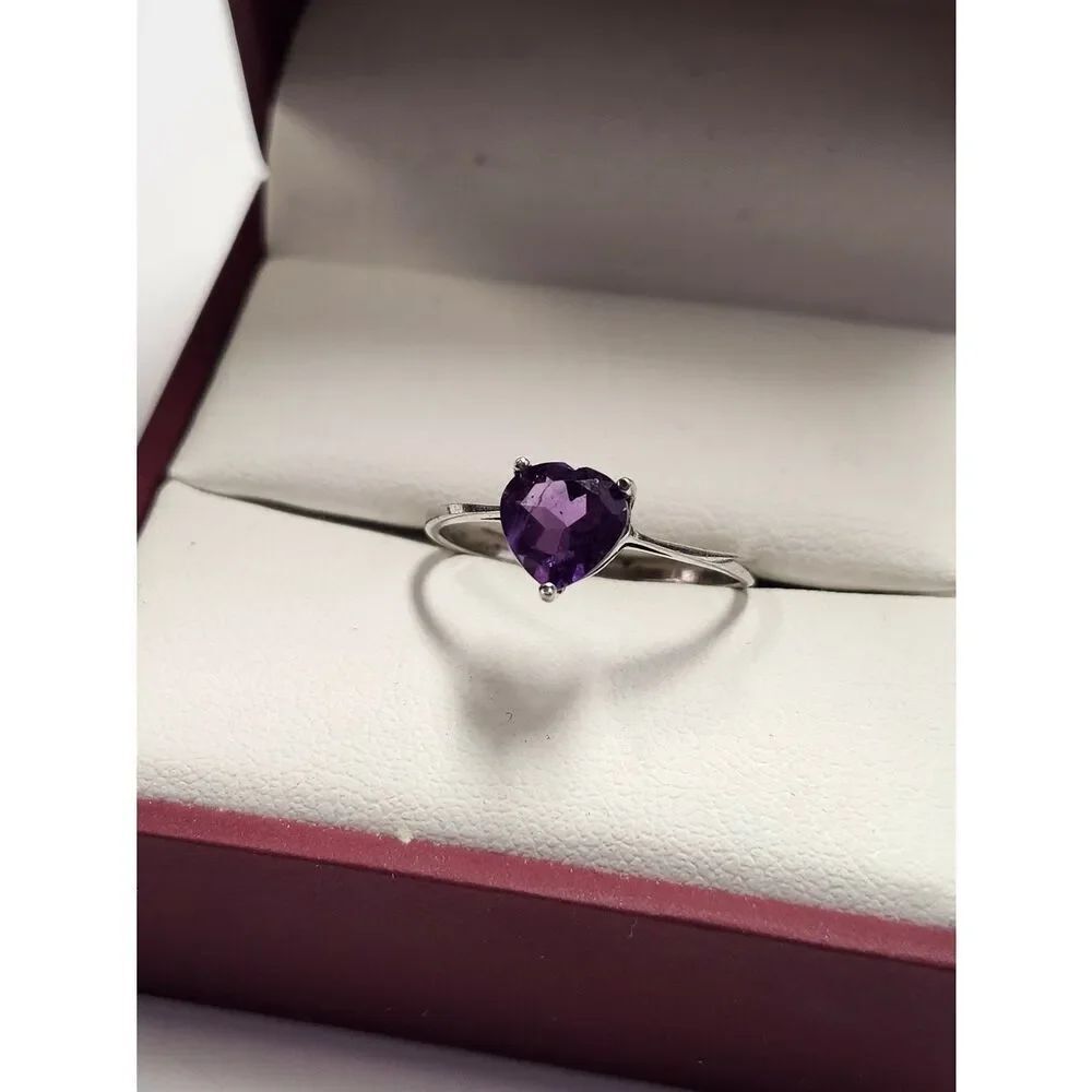 Heart-Shaped Purple Amethyst Gemstone Sterling Ring Size 8